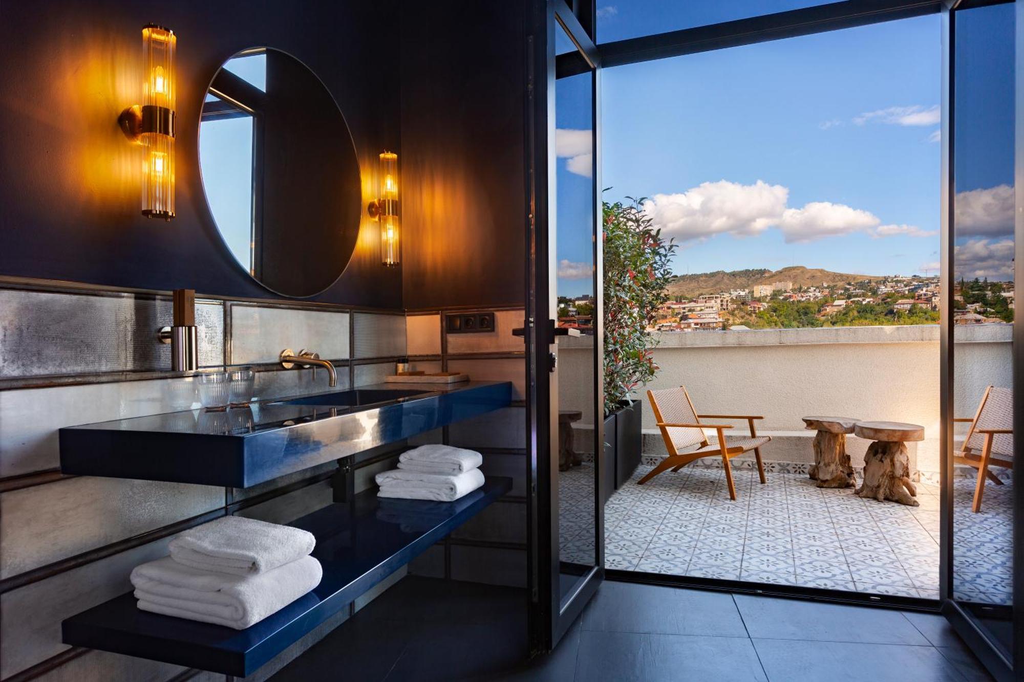 Zorba&Bond Boutique Hotel Tbilisi Exterior photo