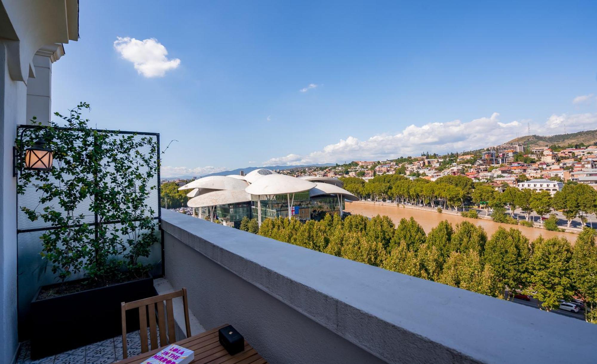 Zorba&Bond Boutique Hotel Tbilisi Exterior photo